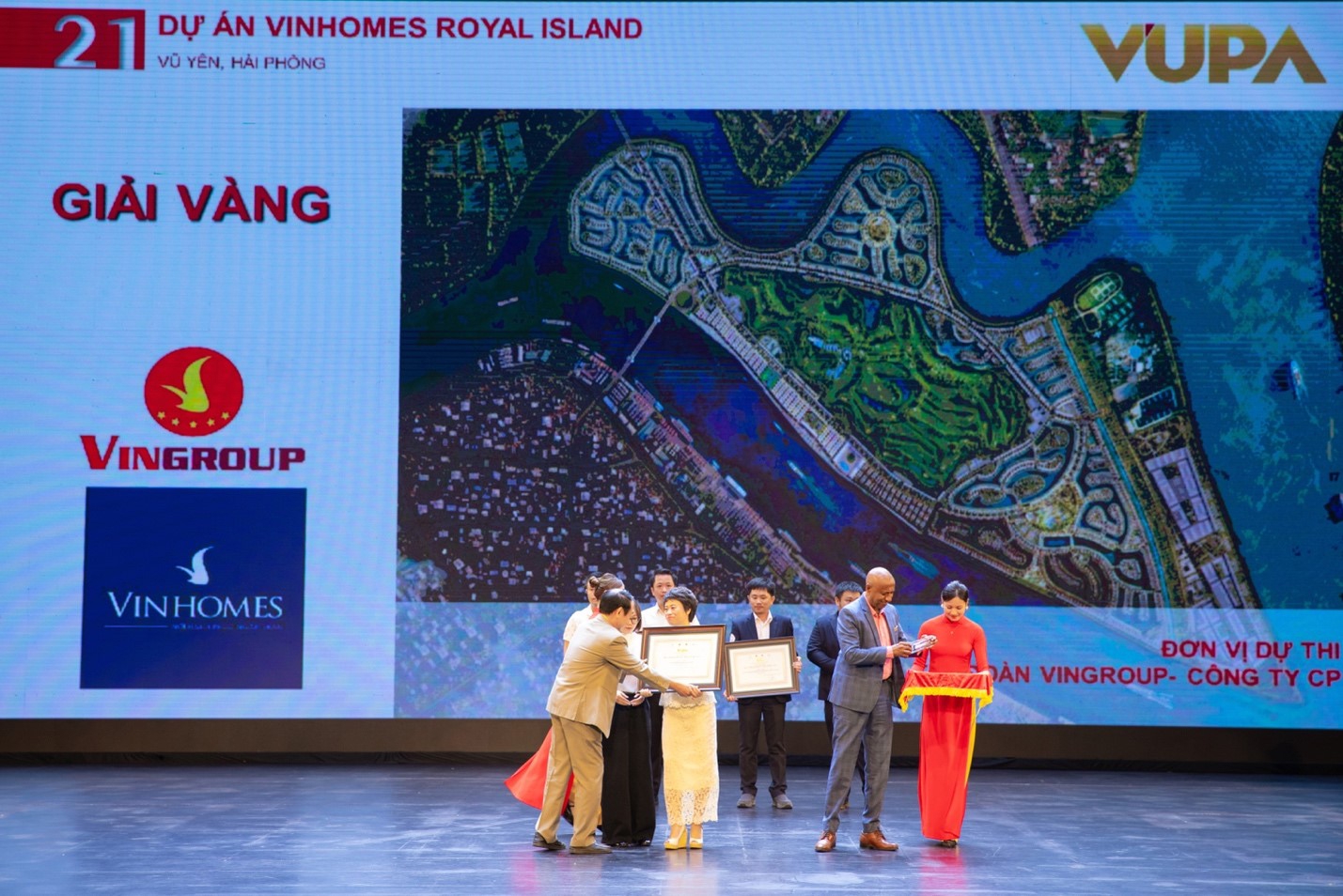 Pháp lý dự án Vinhomes Royal Island: Chi tiết sổ hồng + Giấy phép xây dựng