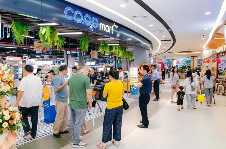 SĂN SALE CUỐI NĂM: Vincom Mega Mall Royal Island Tung Gói Ưu Đãi "Khởi Động" 10 san sale cuoi nam vincom mega mall royal island 2