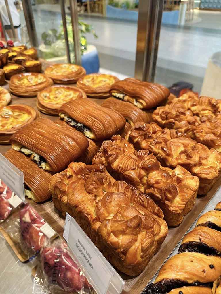 vincom mega mall vinhomes royal island 10