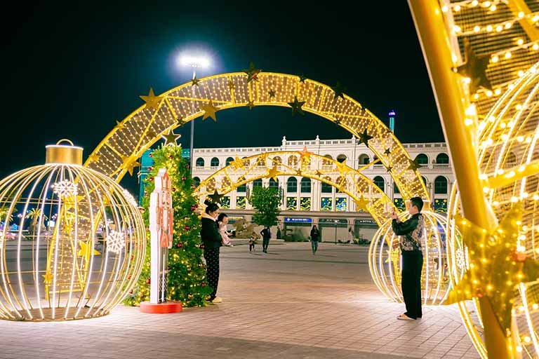 THE ROYAL WONDERLAND: THÁNG 12 BÙNG NỔ VỚI LỄ HỘI KHÔNG NGỦ! 10 the royal wonderland le hoi giang sinh 10