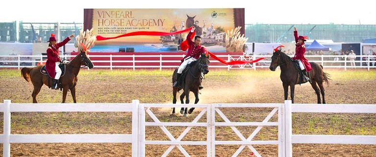 vinhomes royal island viet tiep chuong di san moi 6 e1767326180872