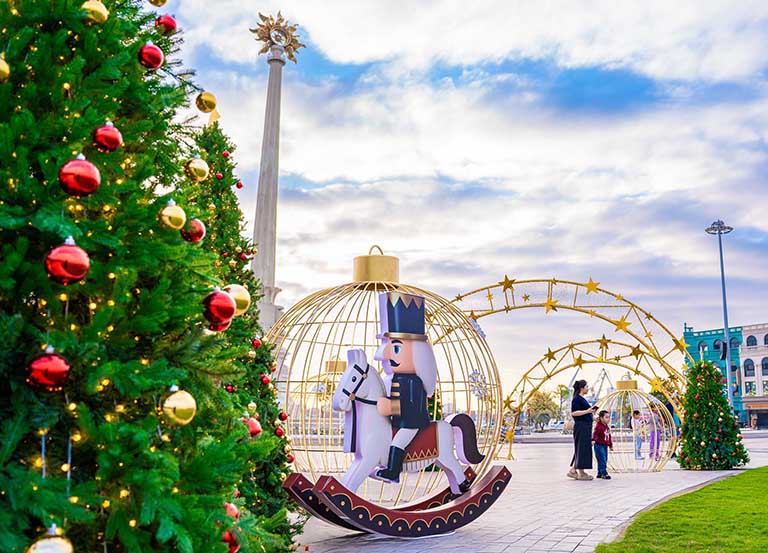 BẢN TIN VTV1- Mở rộng không gian đô thị, ngắm Phố đảo Hoàng Gia rực rỡ ngày cuối năm! 3 vtv1 mo rong khong gian do thi hai phong 19