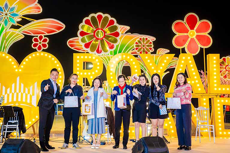 Sắc Hoa và Giai Điệu | Hành trình tôn vinh Phái Đẹp tại Vinhomes Royal Island 10 vinhomes royal island su kien thang 3 10