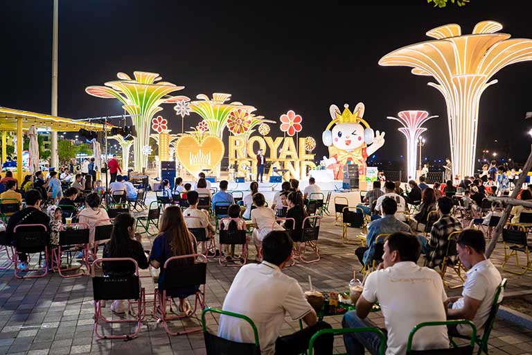 Nhật ký 1 ngày du hý tại Phố Đảo Vinhomes Royal Island 7 mot ngay du hy vinhomes royal island 6