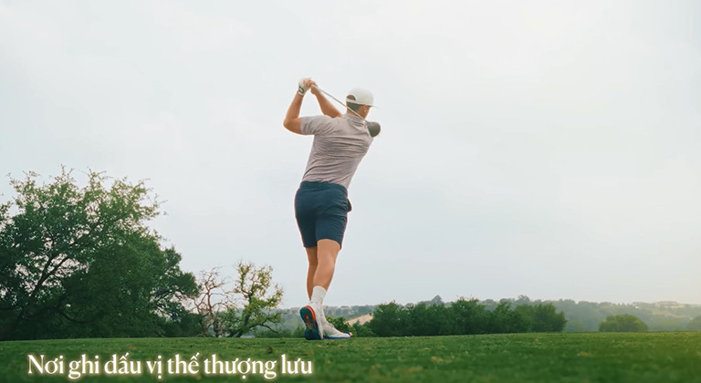 vinhomes royal island tuyet tac song can bang giua long pho dao 12